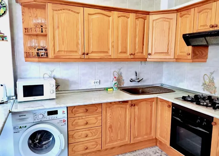 Family Apartment Close To The Sea